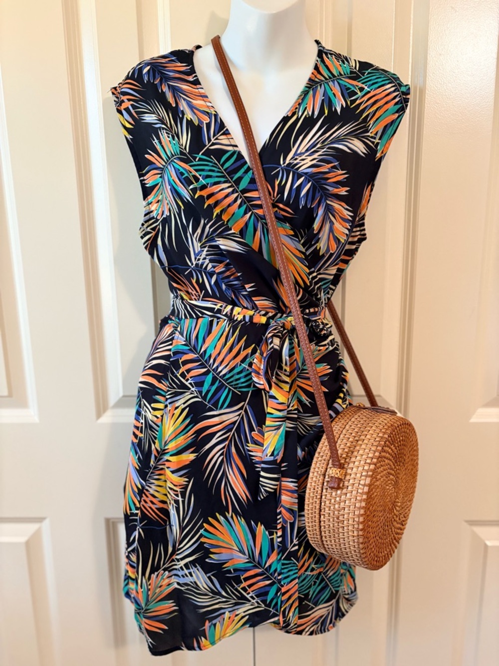 Tropical Print Wrap Dress, size Sm